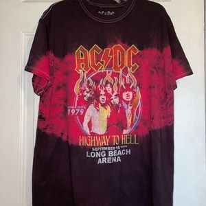 Tillys AC/DC tshirt